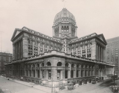 View of the Chicago Federal Building, 1906 by William T. Barnum
